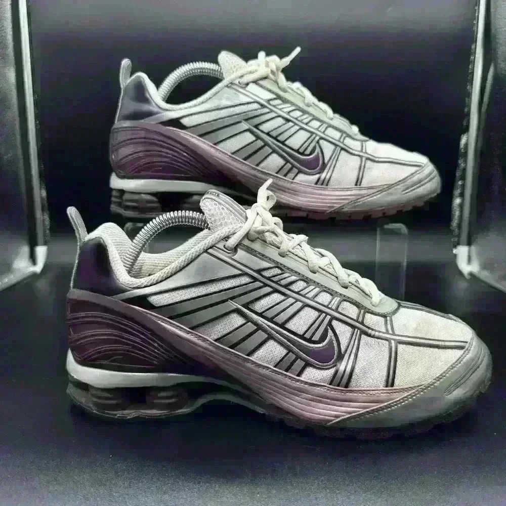 Vintage Nike shox 2005 excellent condition purple silver white womens size 9